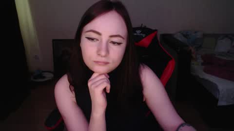 Laralianna online show from March 2026 02:22:02 PM