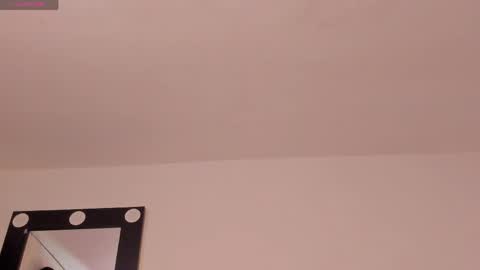 Lara Murphy online show from April 2026 02:00:02 PM