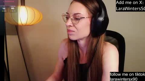 larawinters online show from July 2026 09:21:02 PM