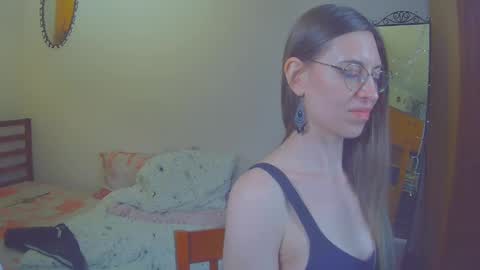 Snapshot of larawintersxxx chatting on March 2025 03:24:01 AM larawintersxxx online show from March 2025 03:24:01 AM