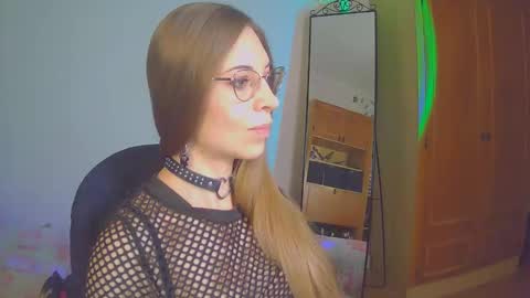 Snapshot of larawintersxxx chatting on September 2025 09:17:02 PM larawintersxxx online show from September 2025 09:17:02 PM