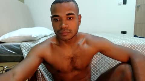 Snapshot of larenz_tate chatting on May 2026 09:05:01 AM larenz_tate online show from May 2026 09:05:01 AM