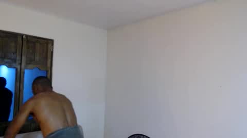 Snapshot of larenz_tate chatting on May 2026 01:57:16 AM larenz_tate online show from May 2026 01:57:16 AM