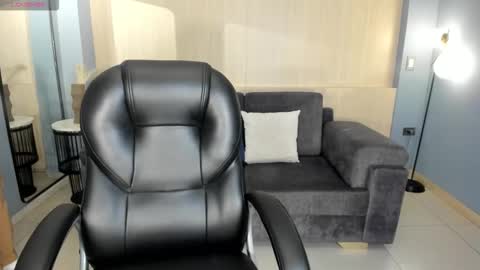 Larisa Smirnov online show from February 2026 04:53:02 AM