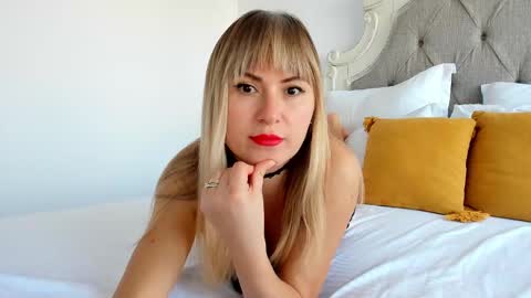 Snapshot of larissa4 chatting on February 2025 01:40:01 PM Larissa online show from February 2025 01:40:01 PM