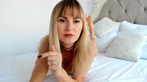 Snapshot of larissa4 chatting on February 2025 01:39:02 PM Larissa online show from February 2025 01:39:02 PM