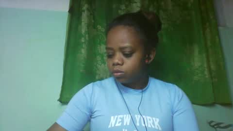 larissa645771 online show from February 2026 05:28:01 PM