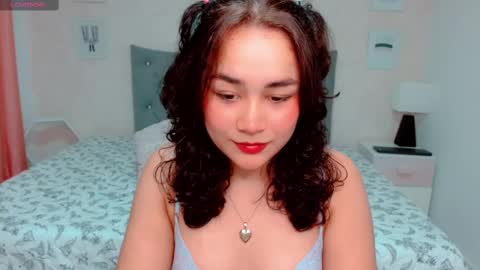 Snapshot of larissalove_doll chatting on January 2025 08:31:02 PM Larissas online show from January 2025 08:31:02 PM