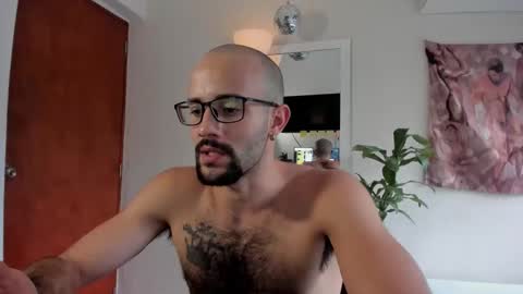 Snapshot of larry_stewart chatting on April 2026 05:18:01 PM larry_stewart online show from April 2026 05:18:01 PM