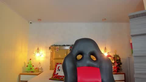  MIA  online show from December 2025 12:23:02 PM