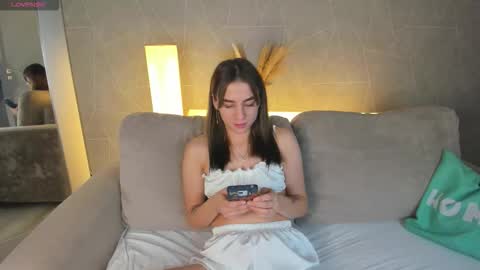 lasly_moon online show from February 2026 11:57:02 PM