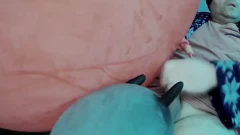 latexchris77 online show from February 2025 09:00:01 AM