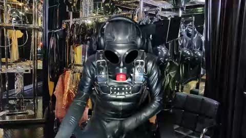 latexlover202 online show from February 2025 12:09:01 AM