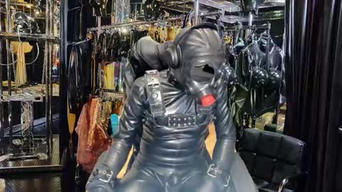 latexlover202 online show from November 2025 09:26:02 PM