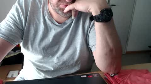 Snapshot of latexloverch71 chatting on April 2026 12:39:02 PM Andreas Latexlover online show from April 2026 12:39:02 PM