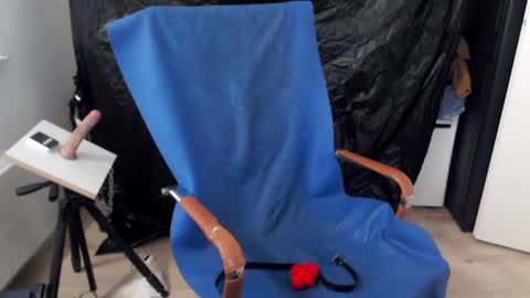 Snapshot of latexslaafboy2 chatting on January 2025 11:22:02 AM latexslaafboy online show from January 2025 11:22:02 AM
