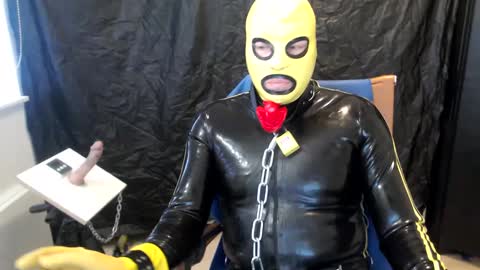 Snapshot of latexslaafboy2 chatting on March 2025 10:28:02 AM latexslaafboy online show from March 2025 10:28:02 AM