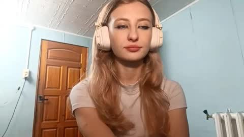 Amelia online show from October 2025 03:02:02 PM