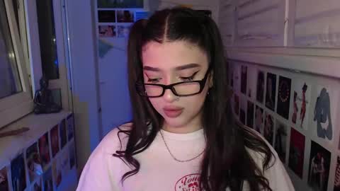 miiiiiiaaaa online show from February 2025 12:06:01 AM