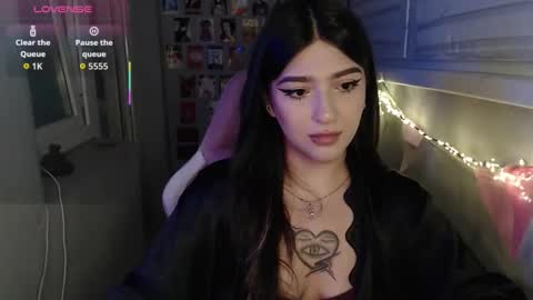 miiiiiiaaaa online show from September 2025 11:05:01 PM