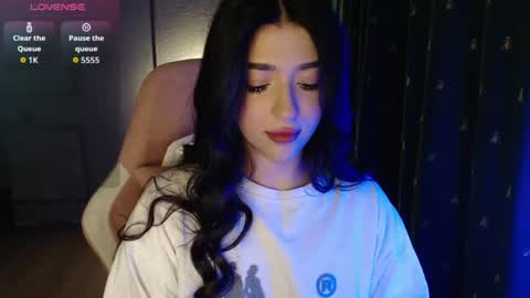 miiiiiiaaaa online show from April 2026 04:45:02 PM