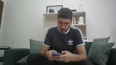 latinalphax online show from April 2026 06:53:02 PM