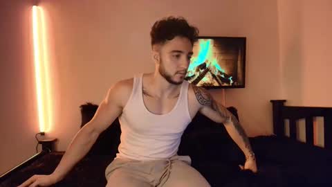 LatinBoyVIP  Colombian online show from April 2026 02:23:02 PM