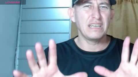 latindaddy_2025 online show from October 2025 11:38:02 PM