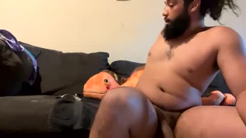 latinlover199518 online show from December 2024 09:00:01 PM