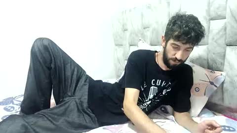 Snapshot of latinlustandfrenchkiss chatting on December 2025 05:40:02 PM latinlustandfrenchkiss online show from December 2025 05:40:02 PM