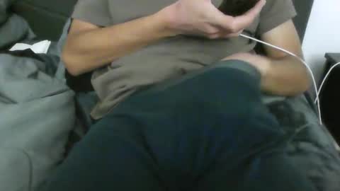 latinman7945 online show from April 2026 06:46:01 AM