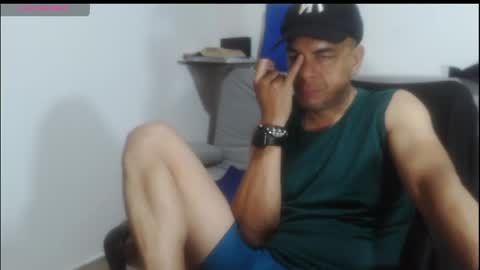 latinmartin254 online show from April 2026 01:08:01 AM