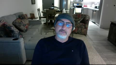 QS - INDEPENDENT MODEL online show from January 2025 09:48:02 AM