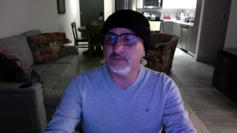 QS - INDEPENDENT MODEL online show from January 2025 04:54:02 AM