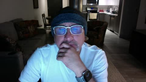 QS - INDEPENDENT MODEL online show from January 2025 06:22:01 AM