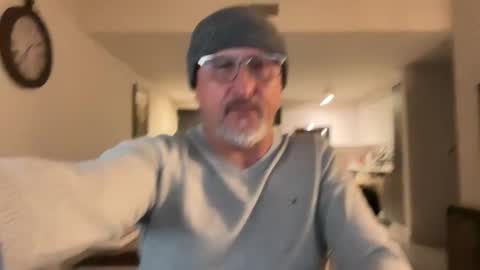 QS - INDEPENDENT MODEL online show from March 2025 11:35:02 PM