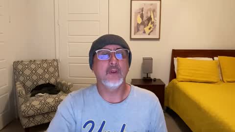 QS - INDEPENDENT MODEL online show from November 2025 04:03:02 AM