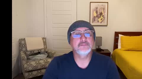 QS - INDEPENDENT MODEL online show from November 2025 05:40:01 AM