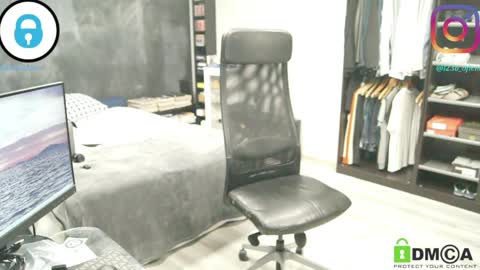 Snapshot of latino23bom chatting on March 2026 11:04:02 PM sam online show from March 2026 11:04:02 PM