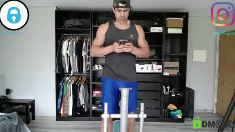 Snapshot of latino23bom chatting on April 2026 08:26:01 AM sam online show from April 2026 08:26:01 AM