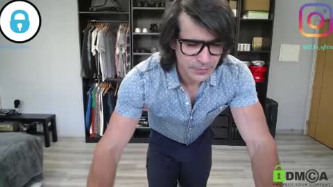 Snapshot of latino23bom chatting on April 2026 10:42:02 AM sam online show from April 2026 10:42:02 AM