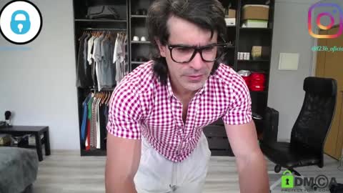 Snapshot of latino23bom chatting on April 2026 10:42:01 AM sam online show from April 2026 10:42:01 AM