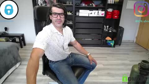 Snapshot of latino23bom chatting on April 2026 11:04:01 AM sam online show from April 2026 11:04:01 AM