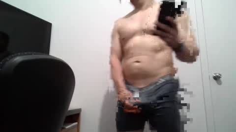 latinohot121 online show from April 2026 07:31:01 AM