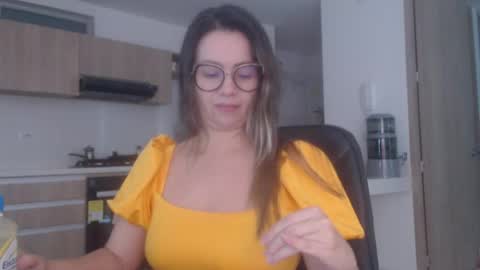 Snapshot of latinpaprika chatting on July 2026 12:47:01 PM latinpaprika online show from July 2026 12:47:01 PM