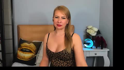 Latoya online show from February 2025 09:12:02 AM