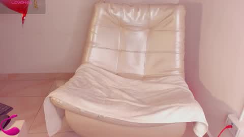 LEANDRO online show from February 2026 07:51:01 AM