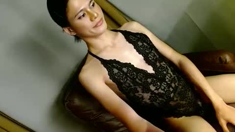 latrina_ online show from April 2026 10:40:02 PM