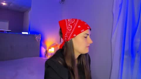 Laura online show from May 2026 05:04:01 AM