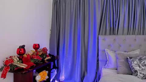   online show from December 2025 03:11:01 AM